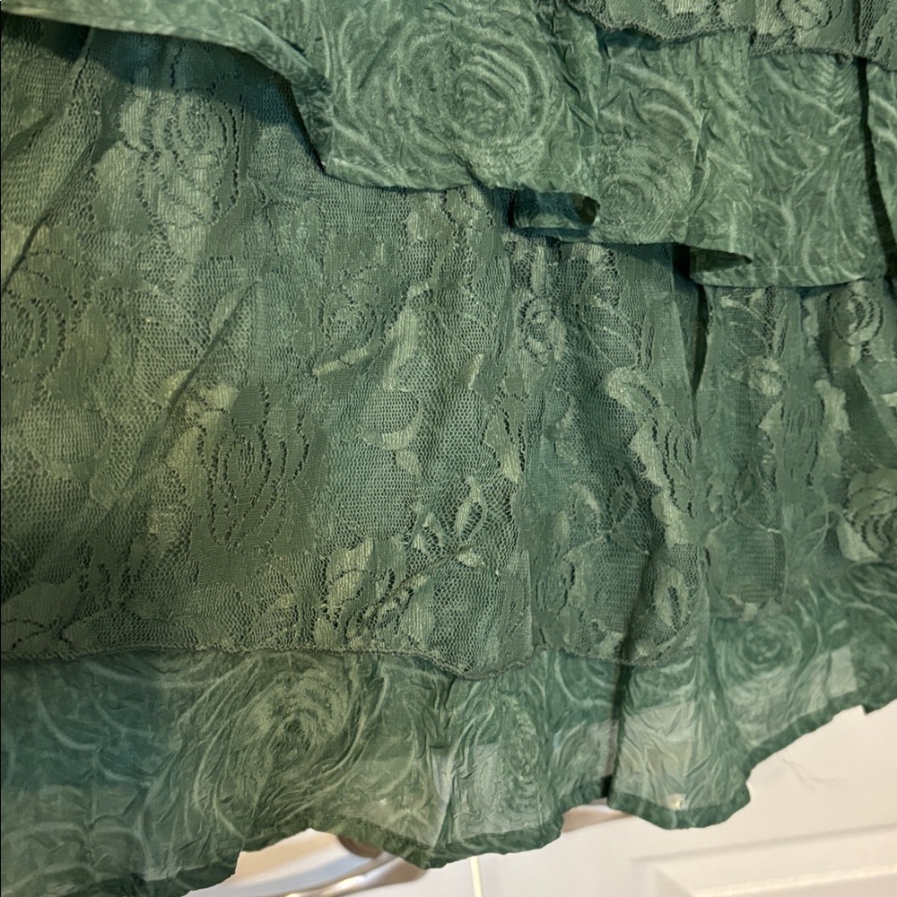 Tiered Lace Midi Skirt in Forest Green - Picture 3 of 4